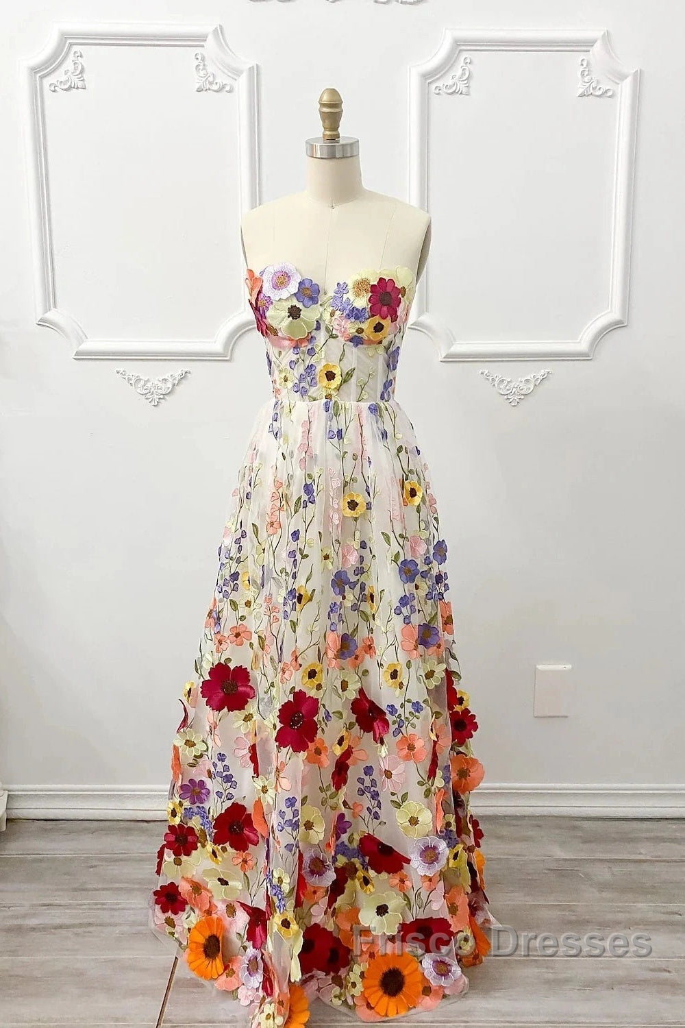 A-Line Wedding Guest Dress Floral Dress Wedding Guest Floor Length Sleeveless Illusion Neck Wednesday Addams Family Cotton Backless With Embroidery Appliques