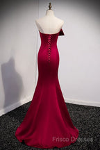 A Noble And Minimalist Wine Red Sleeveless Off Shoulder Ball Dress With Wine Red Strapless Backless Straps And Ground Length Fishtail Formal Dress