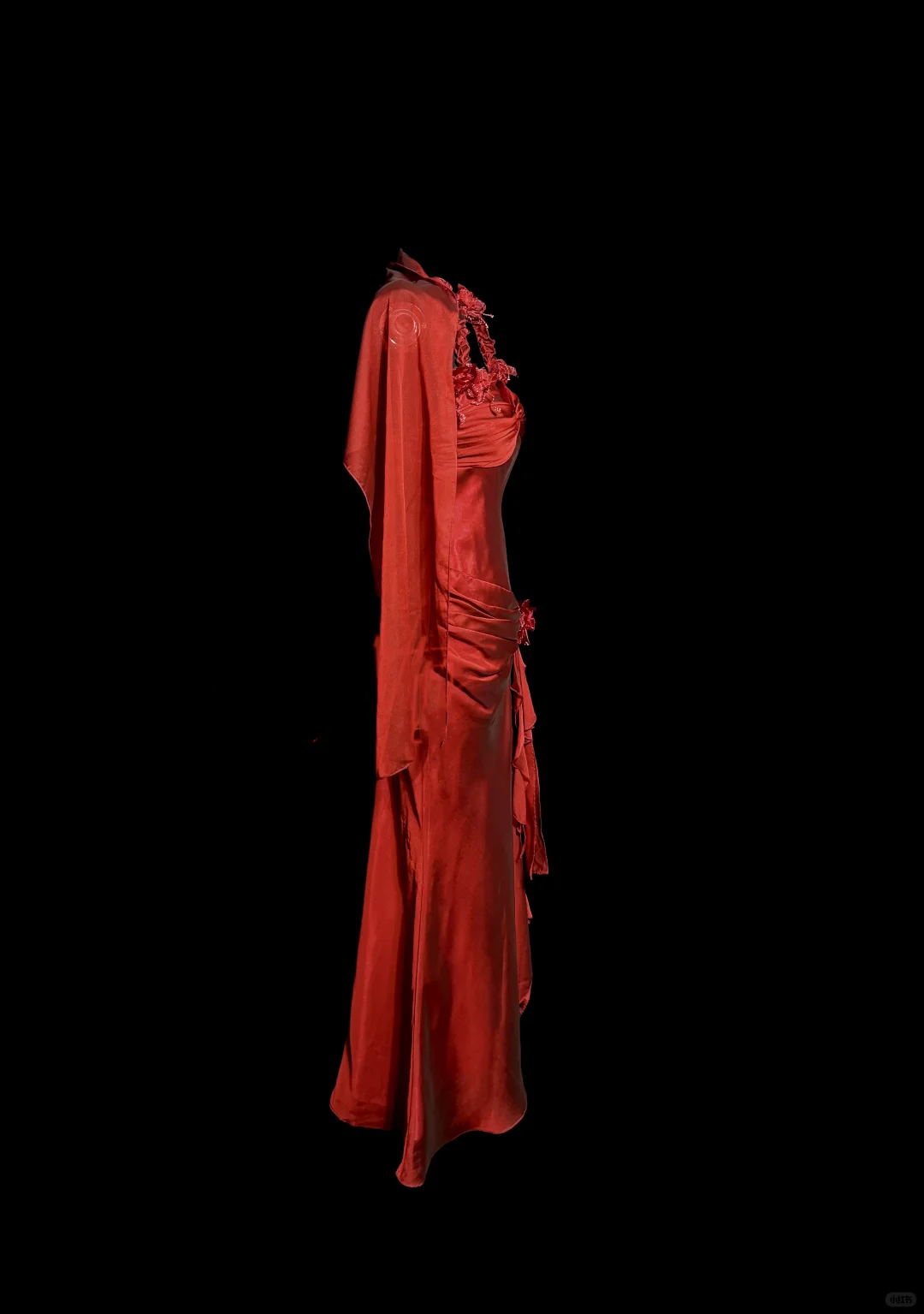 Aesthetic Mermaid Halter Neckline Red Satin Prom Dress Ruffle Long Party Dress Secondary image