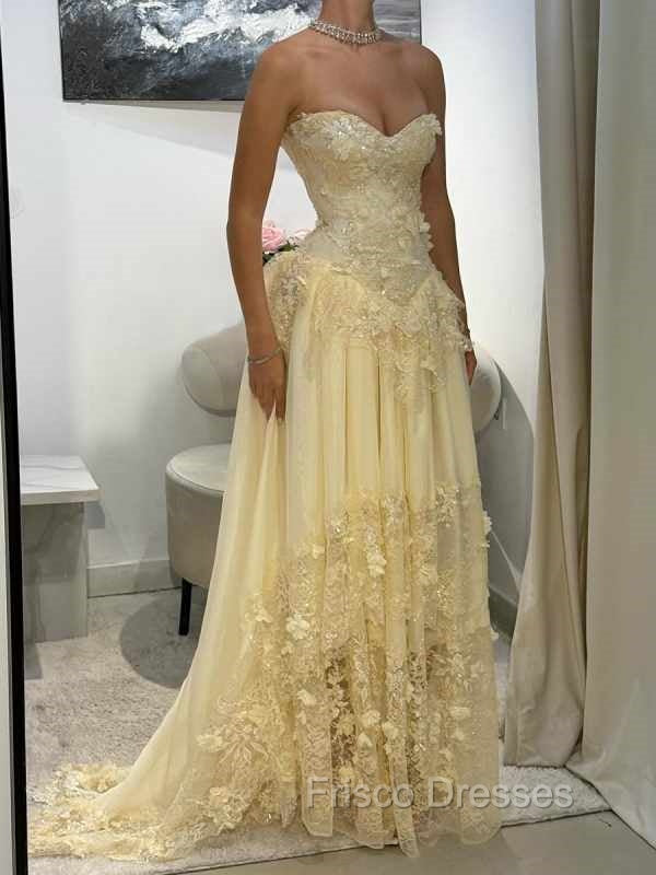 Aristocratic A-line Sweetheart Appliques Lace Sweep Train Chiffon Corset Prom Dress Main image