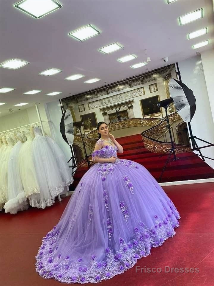 Ball Gown Lace Off-the-Shoulder Lavender Quinceanera Dress Secondary image