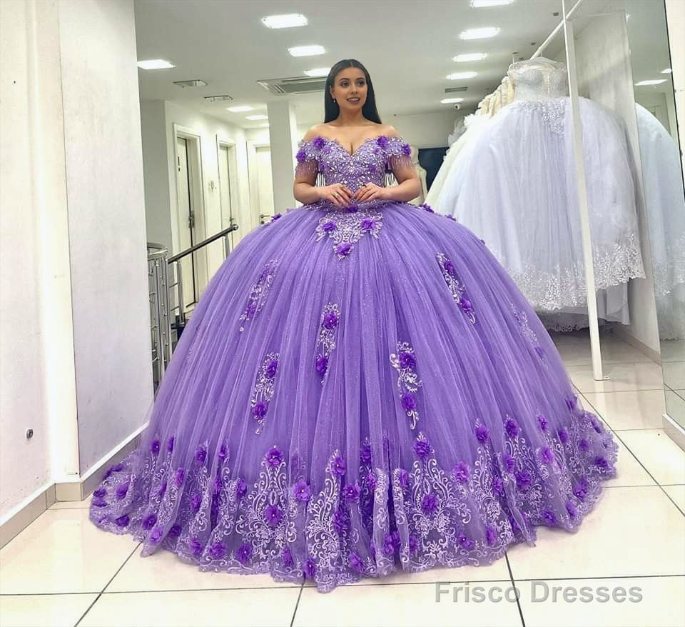 Ball Gown Lace Off-the-Shoulder Lavender Quinceanera Dress Main image