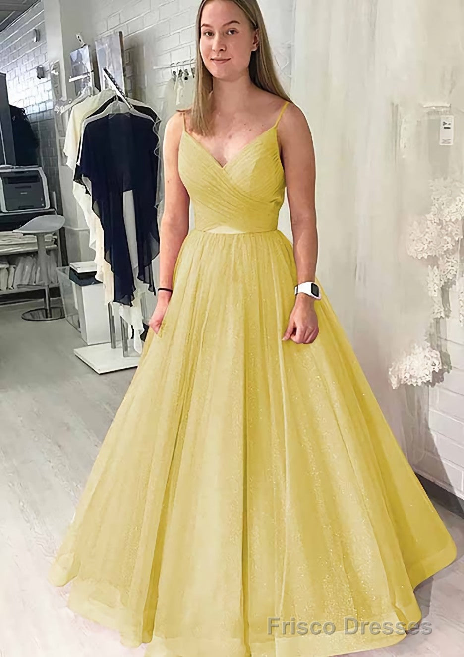 Ball Gown Long/Floor-Length Sparkling Tulle Prom Dresses With Pleated