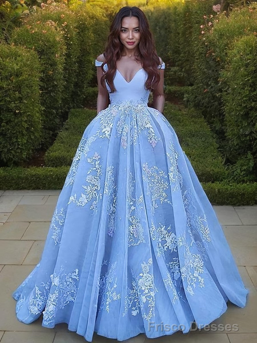Ball Gown Off-the-Shoulder Sweep Train Tulle Prom Dresses With Pockets Main image