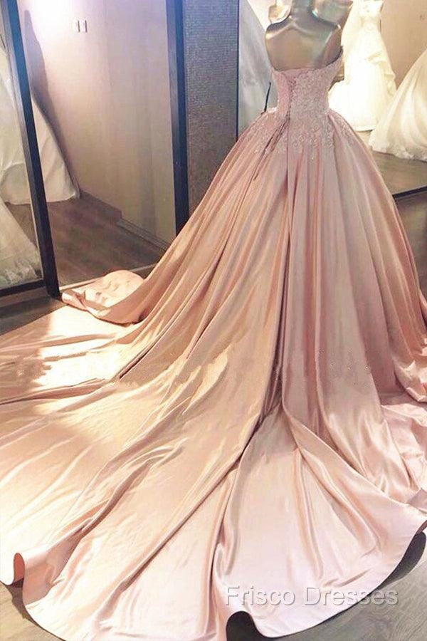 Ball Gown Pink Sweetheart Lace Formal Prom Formal Dress With Court Train Secondary image