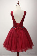 Ball Gown Scoop Neck Short Tulle Homecoming Dress With Beading