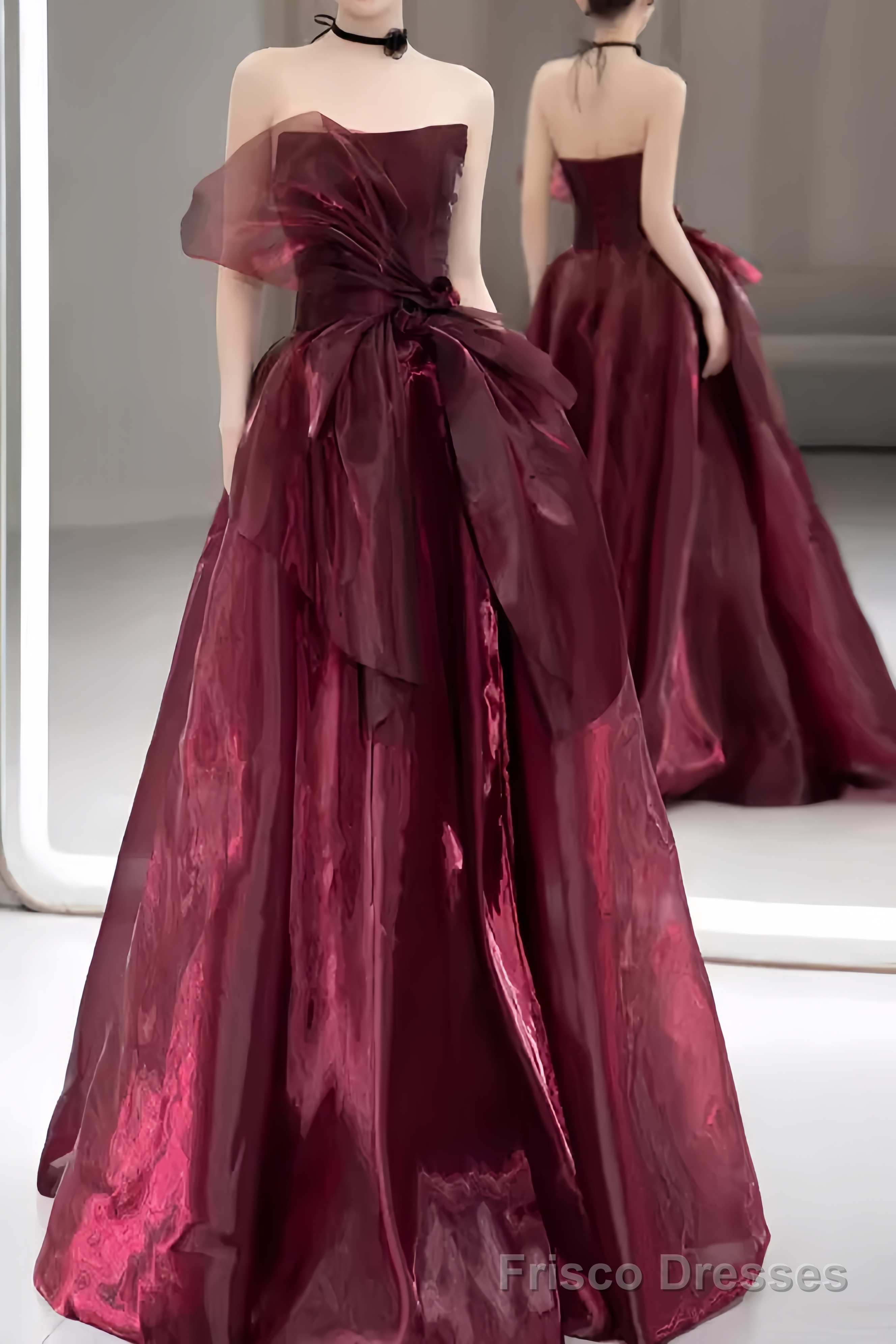 Ball Gown Strapless Burgundy Organza Prom Dresses Long Evening Dress Main image