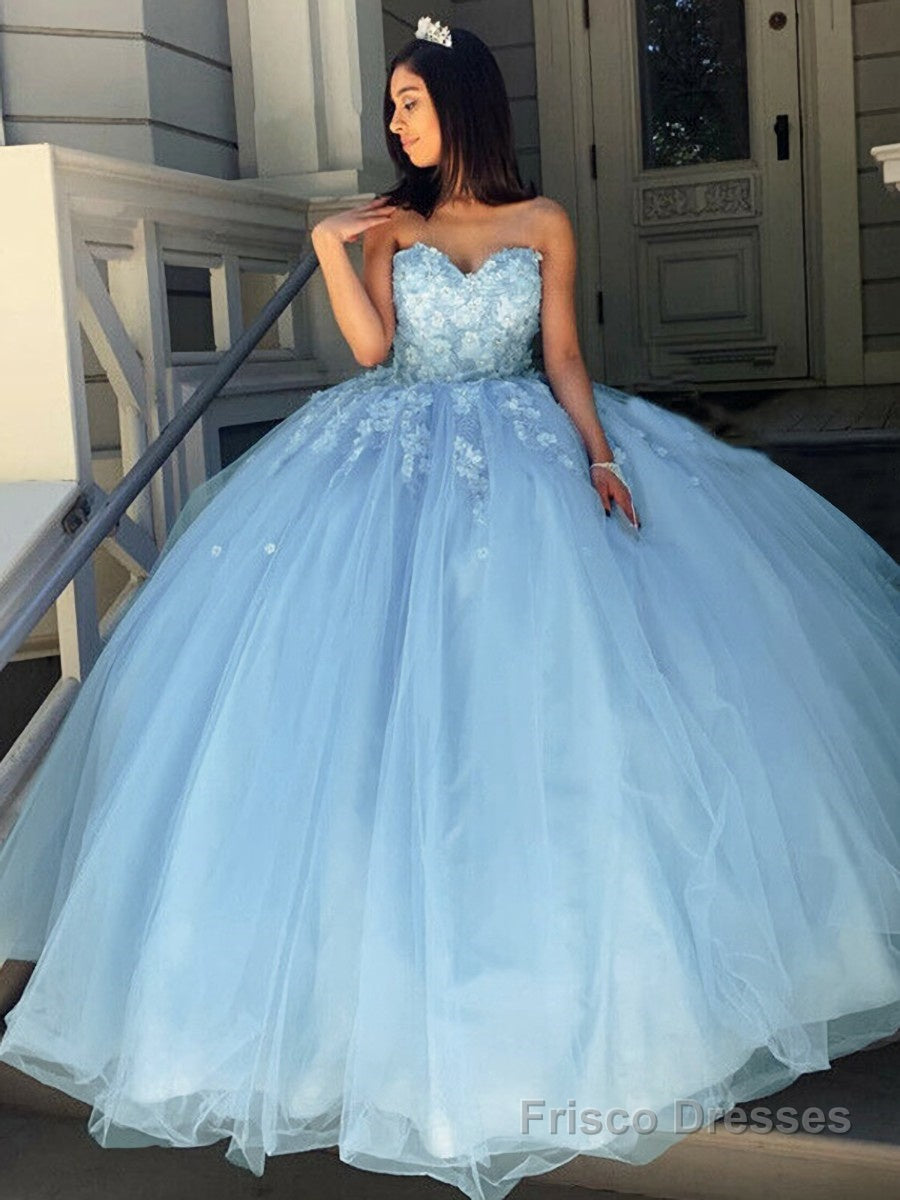 Ball Gown Sweetheart Sweep Train Tulle Prom Dresses With Appliques Lace Main image