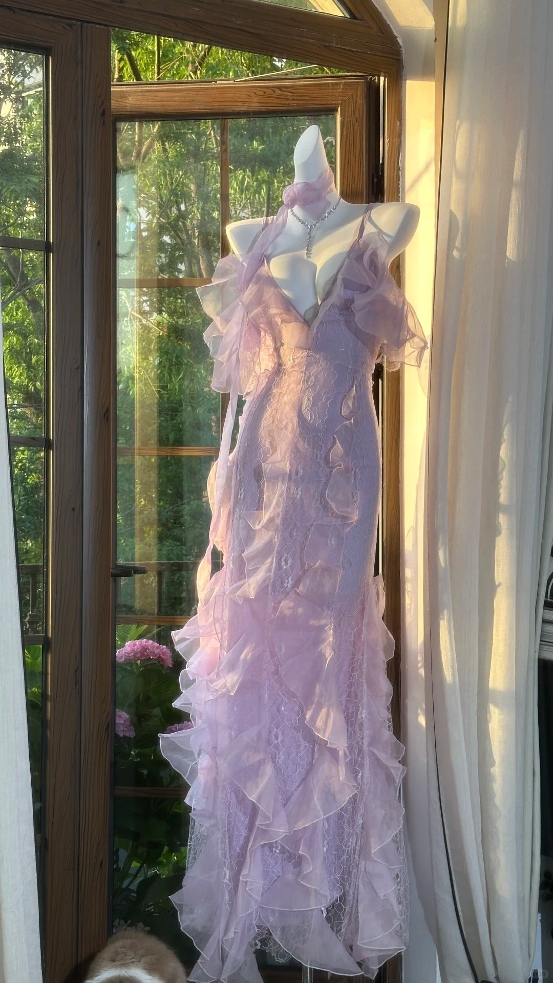 Beautiful Lavender Deep V-Neck Suspender Lace Ruffled Mermaid Prom Dress