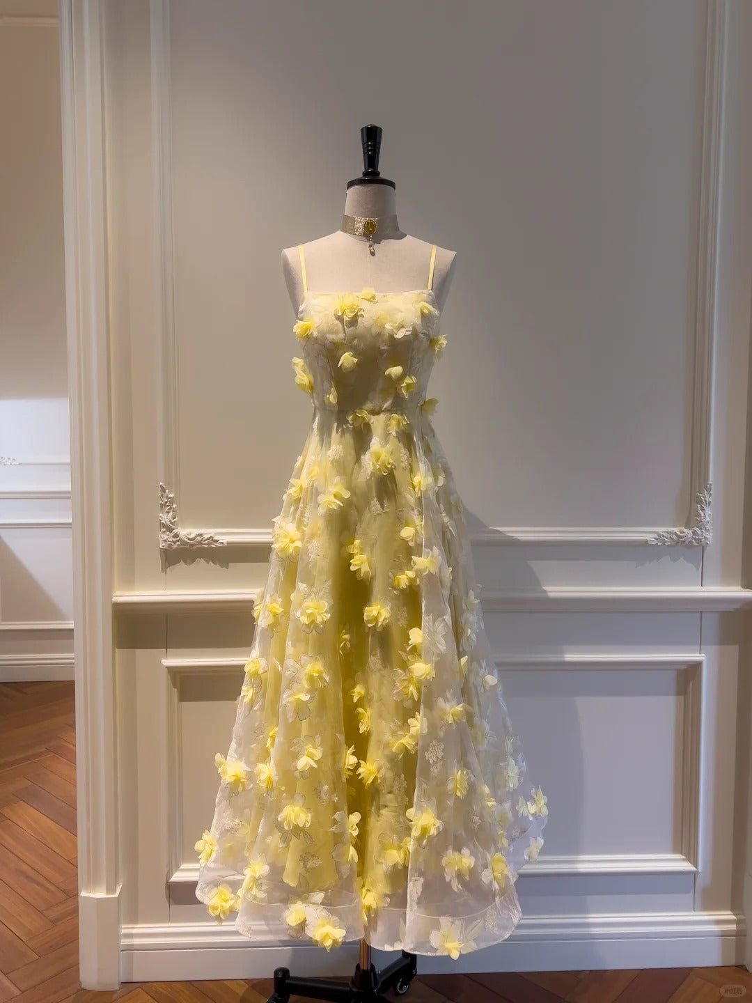 Beautiful Yellow A-Line Square Neck Strapless 3D Flower Mesh Long Prom Dress Secondary image