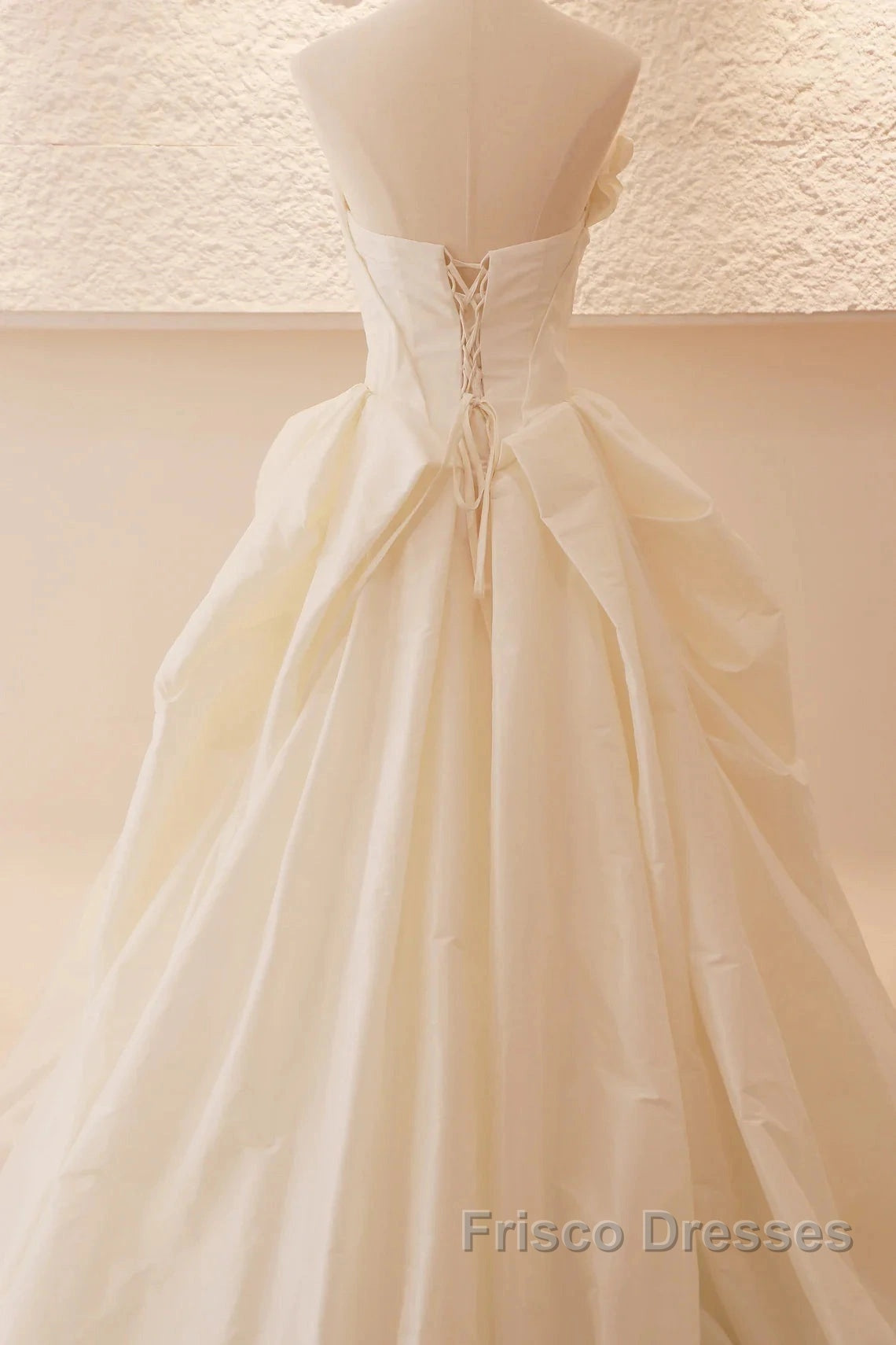 Beige Wedding Dress Strapless Sleeveless A-Line Full Bridal Dress Sophisticated Wedding Gown With Train