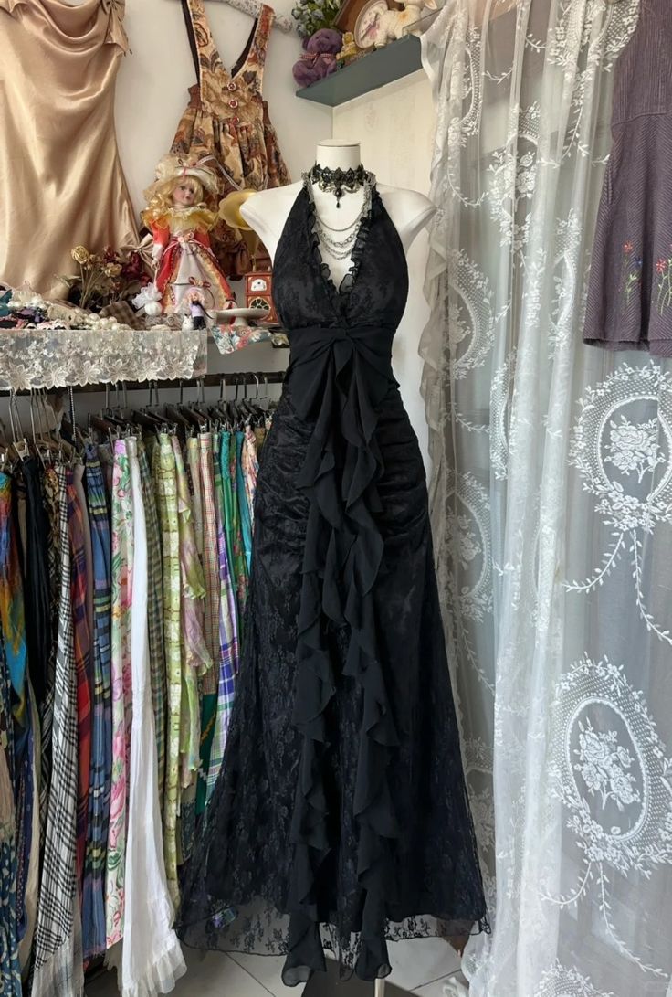 Black Elegant Vintage Prom Party Gown Evening Dress