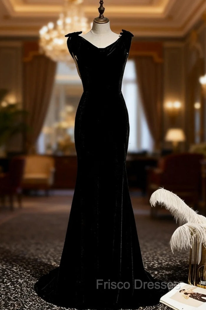 Black Mermaid Velvet V-neck Backless Pearls Formal Prom Dress