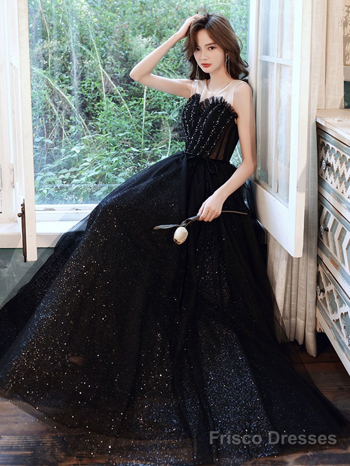 Black Sweetheart Neck Tulle Sequin Beads Long Prom Dress