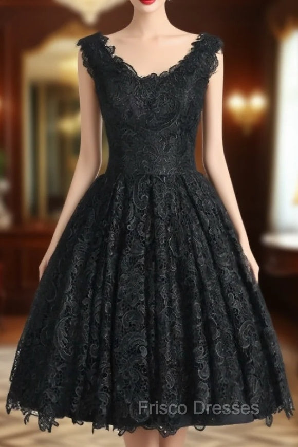 Black V-neck Formal Prom Dress A-line Knee-length Homecoming Dress Main image