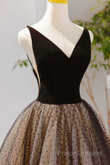 Black V-Neck Tulle Short Formal Prom Dress, A-Line Black Tea Length Party Dress