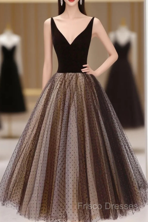 Black V-Neck Tulle Short Formal Prom Dress, A-Line Black Tea Length Party Dress Main image