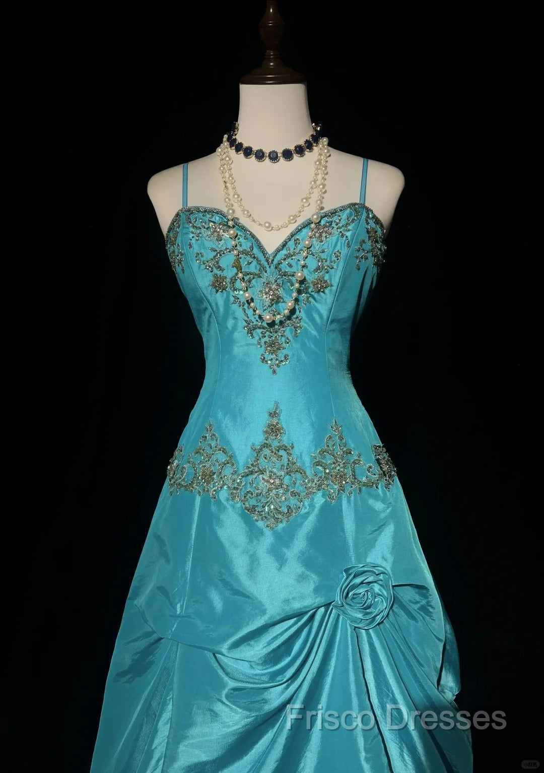 Blue A-Line Spaghetti Straps Satin Beaded Long Formal Prom Dress Sweetheart Neck Applique Graduation Formal Prom Dress