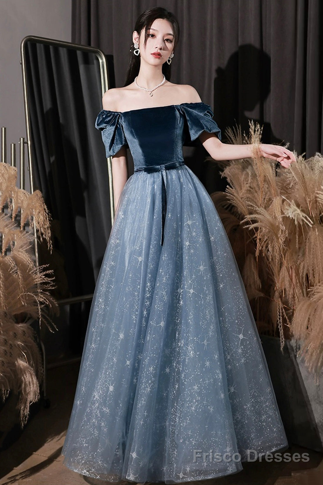 Blue Velvet Tulle Long Prom Dress, Beautiful Short Sleeve Evening Dress Secondary image