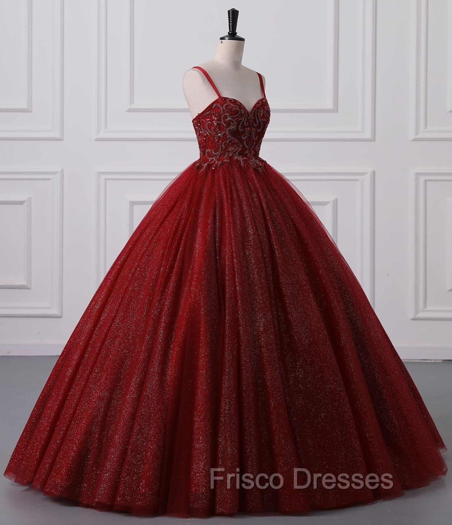 Burgundy Bling Tulle Ball gowns Long Formal Prom Dress with Embroidered Sequins