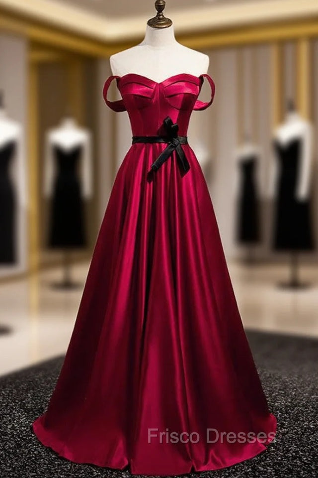 Burgundy Satin Sweetheart Formal Prom Dress With Belt Main image