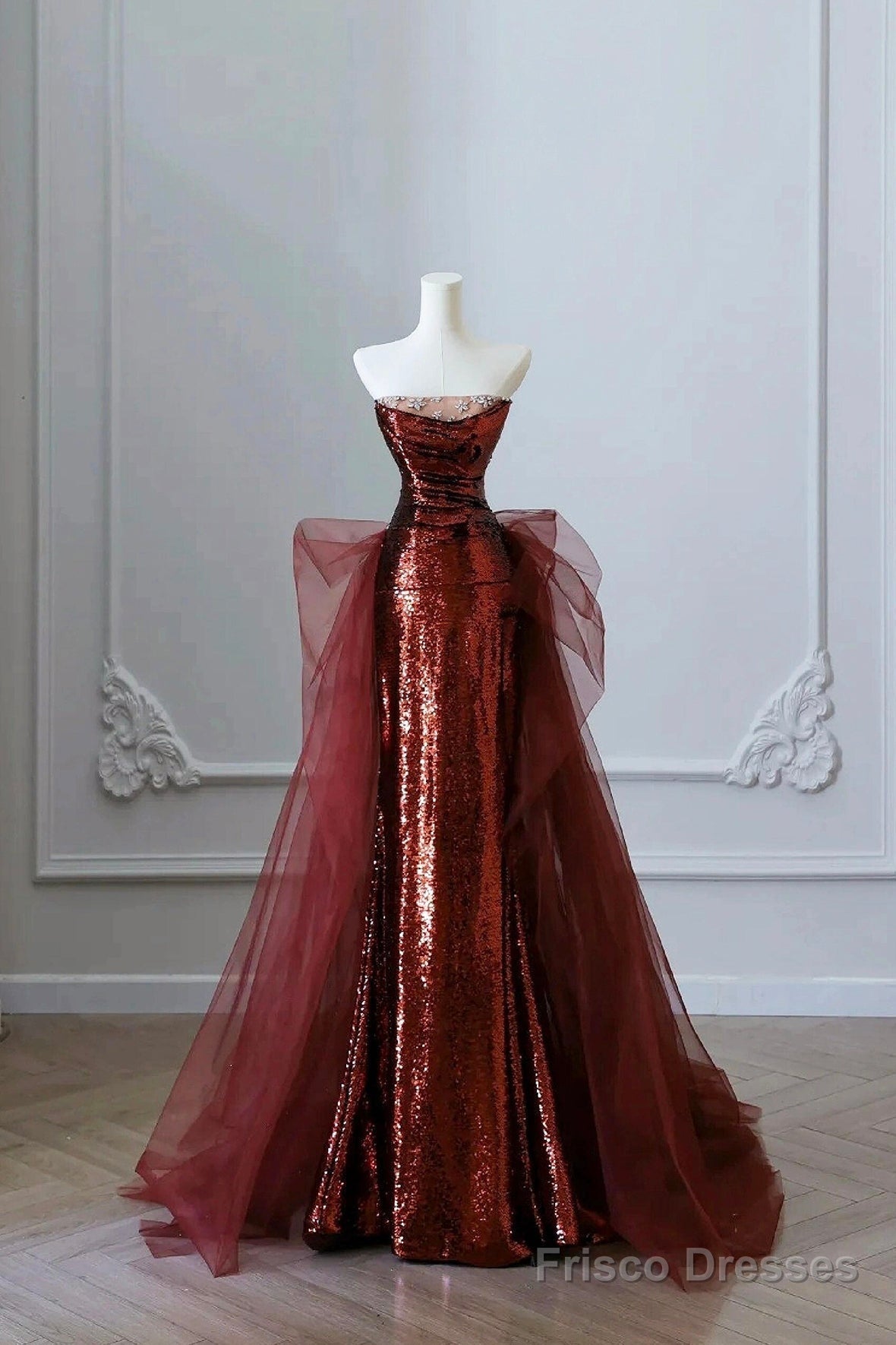 Burgundy Sequins And Tulle Long Formal Dress, Elegant Strapless Evening Party Dress Main image