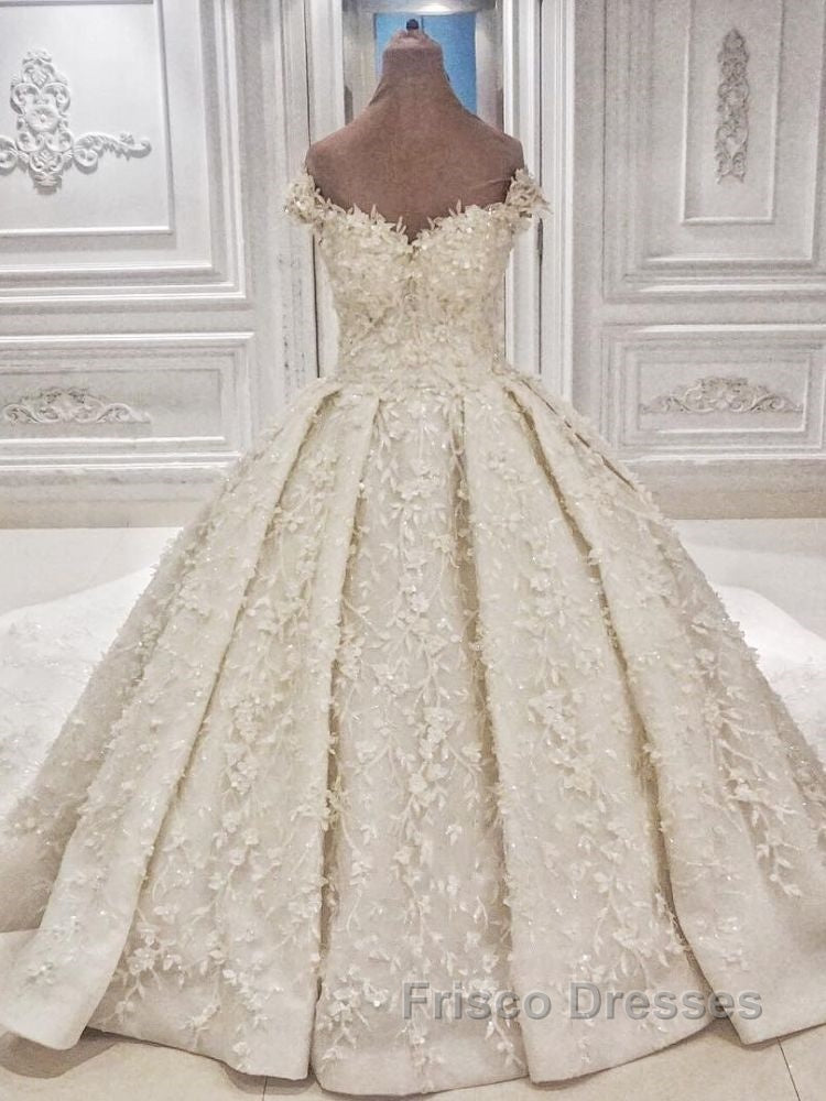 Cap sleeves Off the shoulder Lace Appliques Ball Gown Wedding Dress