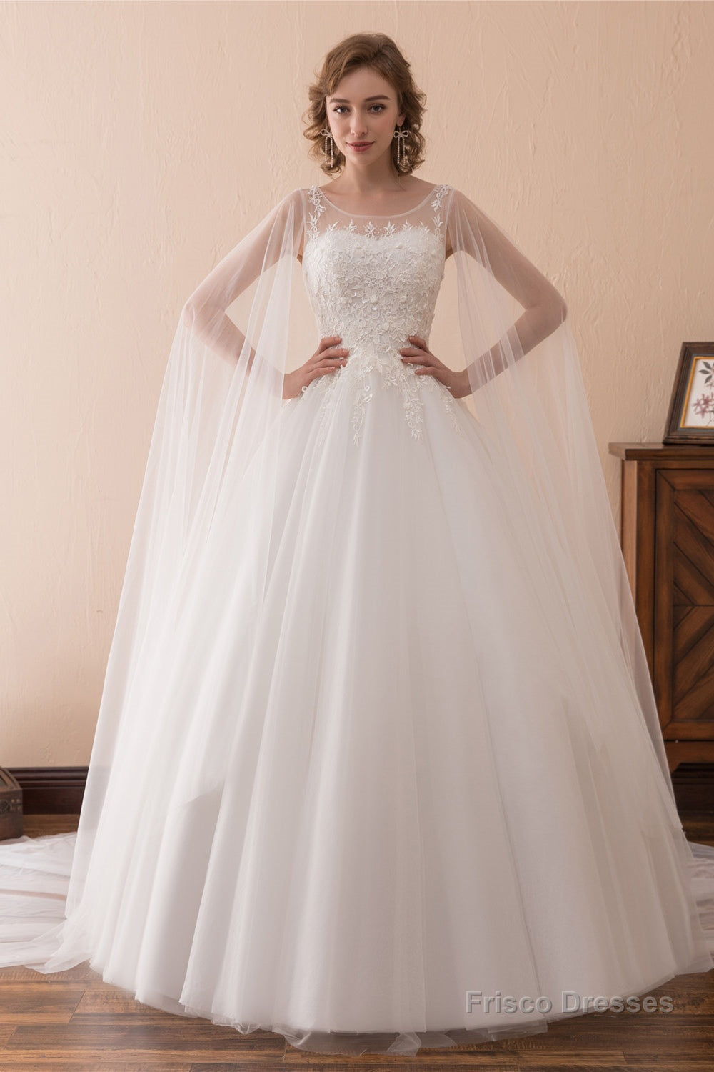 Cape Cloak Tulle Appliques White Wedding Dresses Secondary image