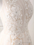 Champagne Round Neck Tulle Lace Applique Long Prom Dress