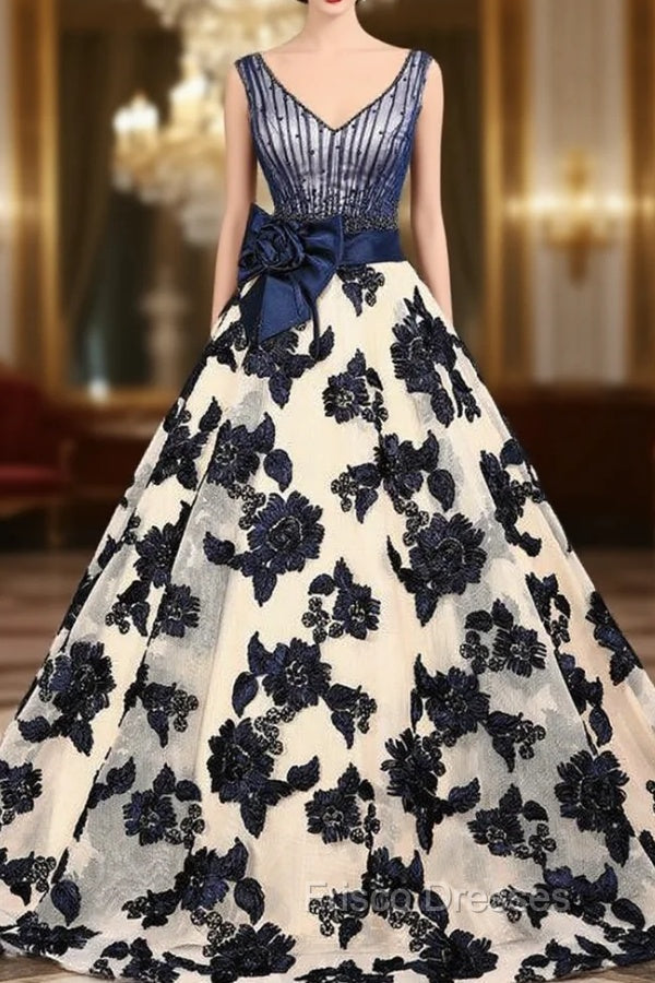 Champagne Tulle Blue Appliques V-neck Train Wedding Dress Main image