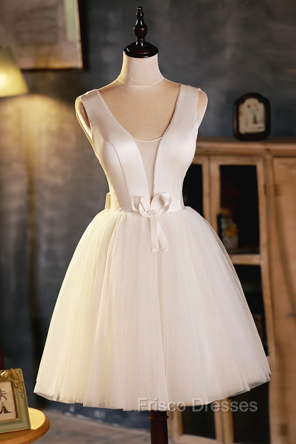 Champagne V-Neck Tulle Short Formal Prom Dress, Champagne Homecoming Dress Main image