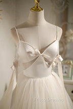 Champagne V-Neck Tulle Short Formal Prom Dress, Spaghetti Straps Party Dress with Bow