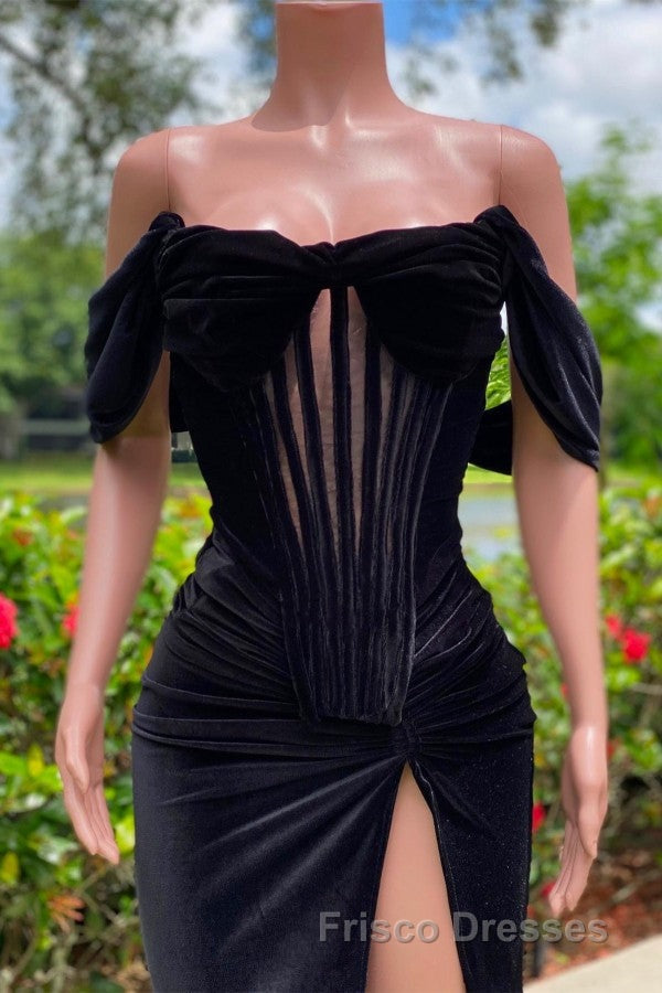 Charming Black Long Mermaid Off the Shoulder Velvet Formal Prom Dress with Slit Secondary image
