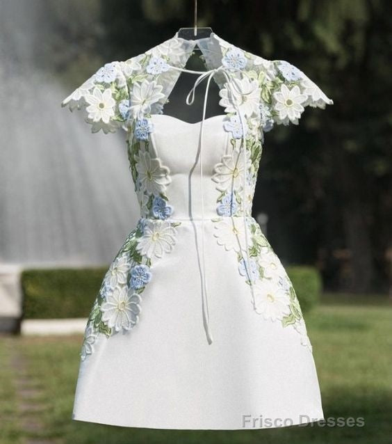 Chic A-Line Floral Lace Short Homecoming Dress 18Th Birthday Outfits Main image