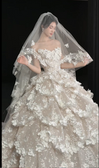 Chic A-Line Long Wedding Dresses Tulle Strapless White Bridal Gowns Appliques Sleeveless Bridal Dresses