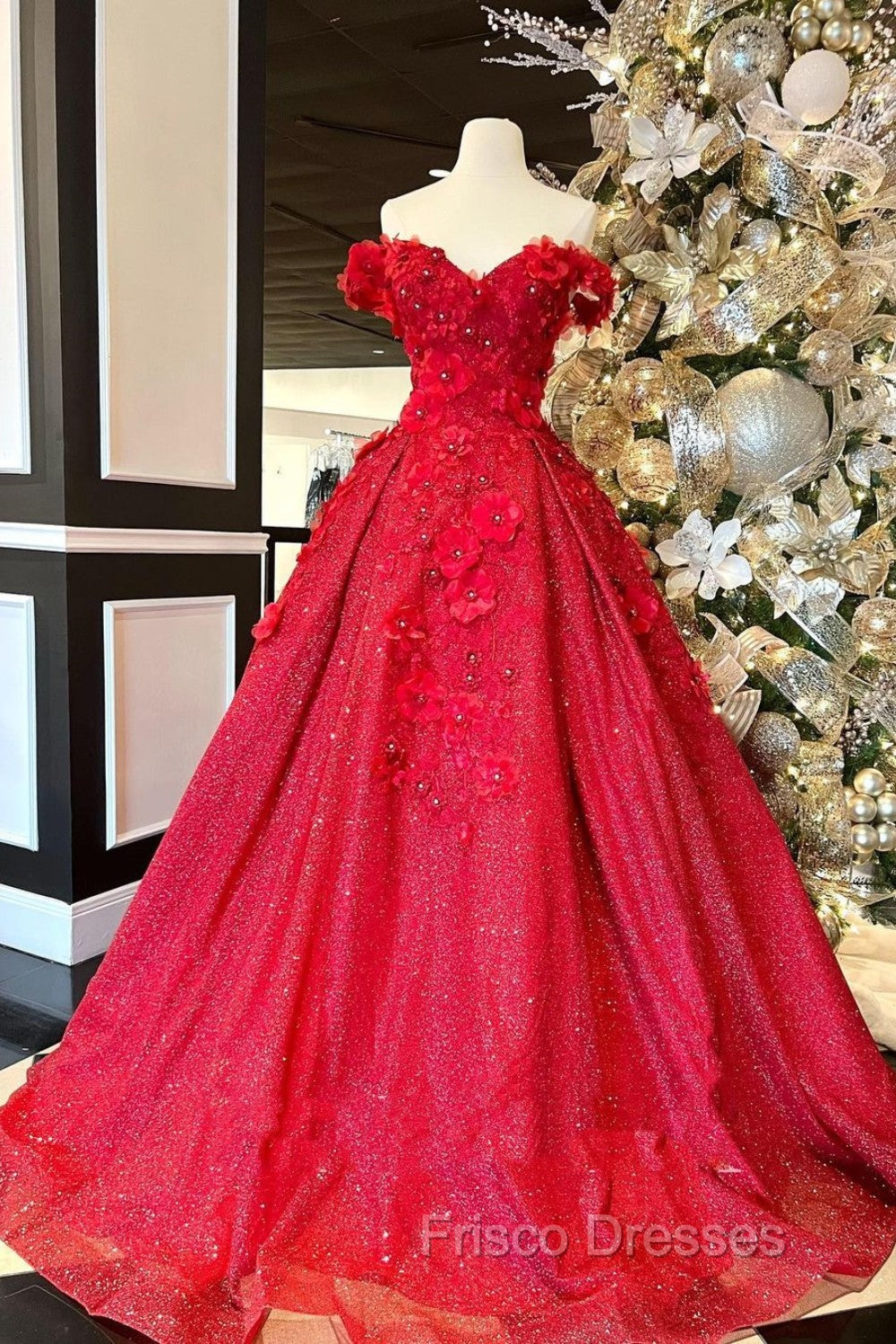 Chic Ball Gown V Neck Beads Appliques Red Off-the-Shoulder Long Quinceanera Dress With Petticoat