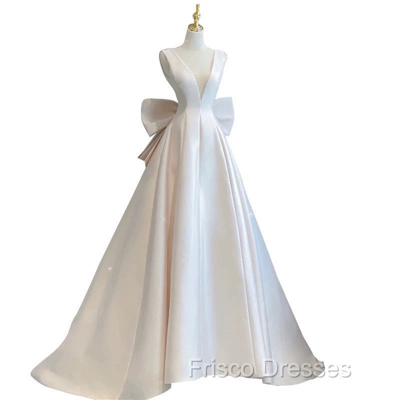 Chic Ball Gown V neckline Sleeveless Ivory Satin Long Wedding Dress With Bow