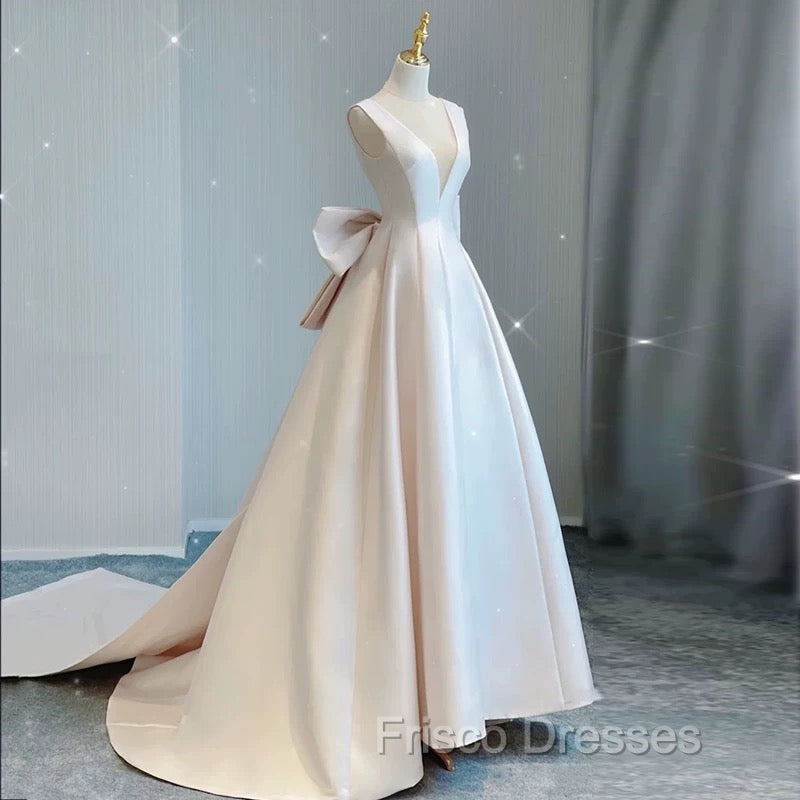 Chic Ball Gown V neckline Sleeveless Ivory Satin Long Wedding Dress With Bow