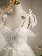 Chic Ivory Tulle Homecoming Dress with Lace, Short Sweetheart Formal Prom Dress