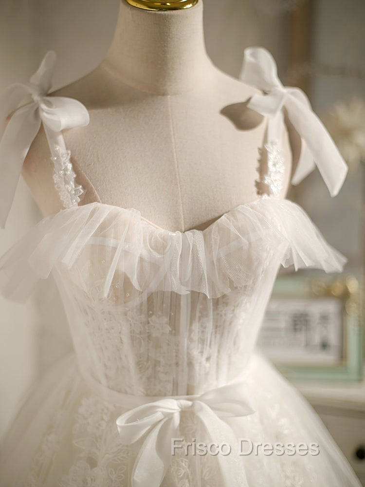 Chic Ivory Tulle Homecoming Dress with Lace, Short Sweetheart Formal Prom Dress