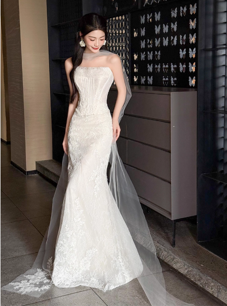 Chic Mermaid Long Wedding Dresses Lace Strapless White Bridal Gowns Appliques Sleeveless Bridal Dresses Secondary image