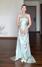 Chic Sheath Green Wedding Guest Dresses Satin Halter Long Evening Dresses