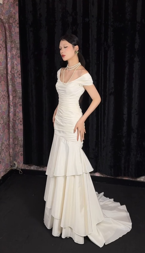 Chic Mermaid White Bridal Shower Dresses Chiffon Off-Shoulder Long Evening Dresses