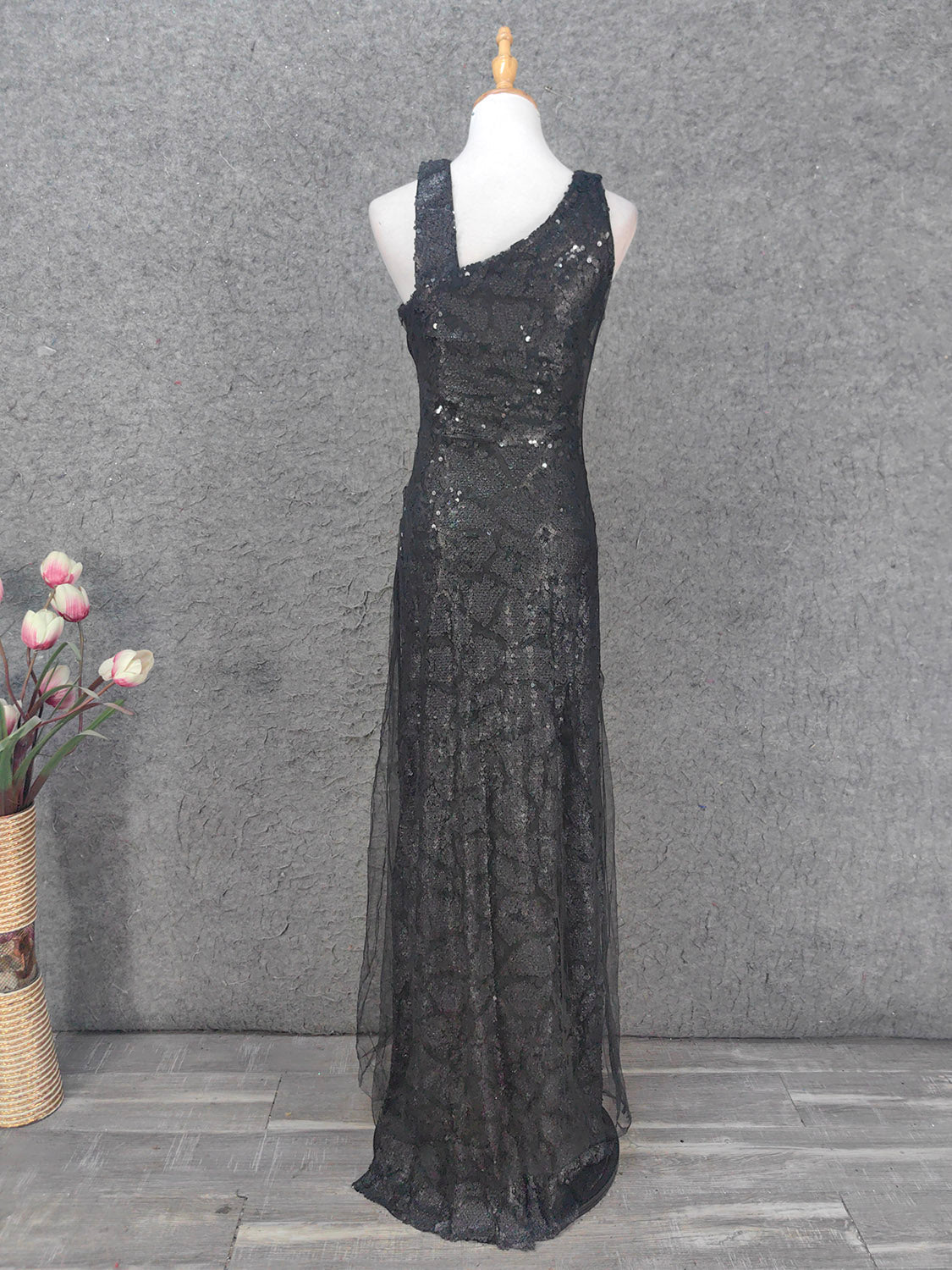 Classic Black Slim-Fit Asymmetric Neck Sequin Tulle Long Prom Dress Evening Dress