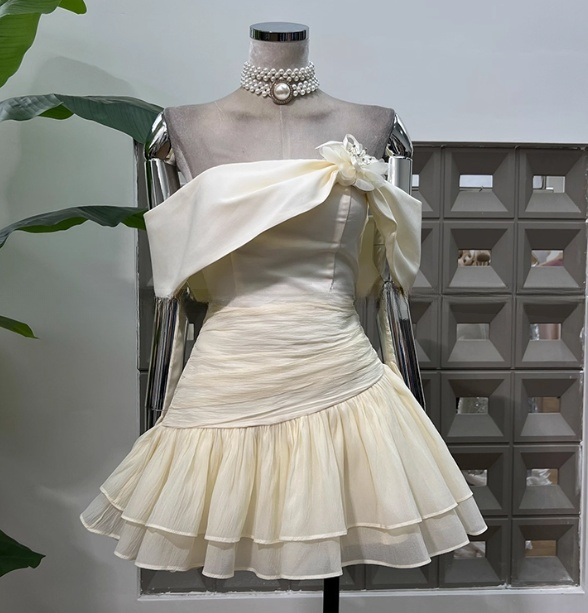 Cute A Line Off The Shoulder White Chiffon Summer Homecoming Dress Hoco Dress Mini 16Th Birthday Outfit Cocktail Dresses