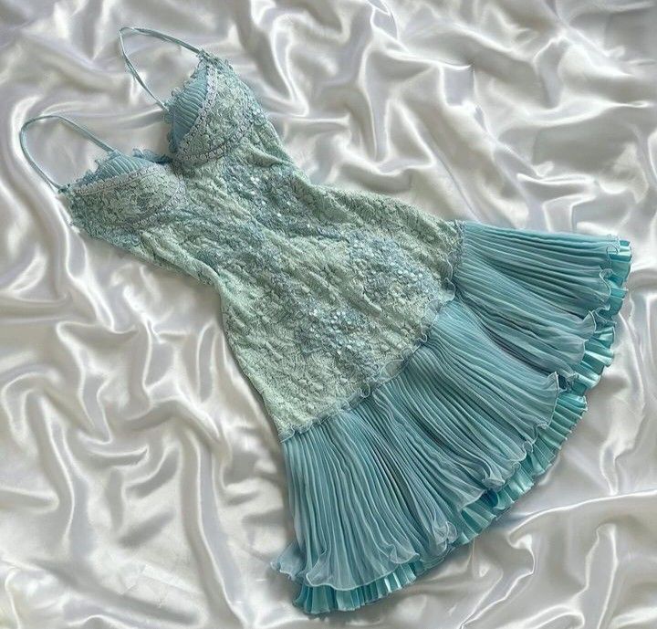 Barbie Raquel A Line Spaghetti Straps Green Lace Short Outfit Homecoming Dress