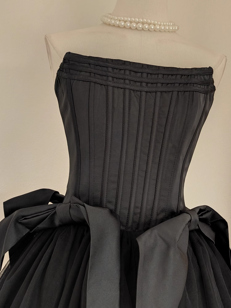 Cute A Line Strapless Black Travel Vacation Dresses Short Satin Birthday Dress Secondary image