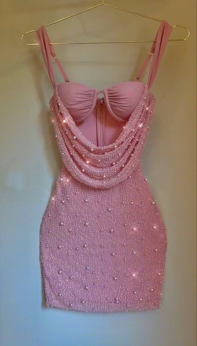Cute Pink Suspender Hollow Beaded Hip-Hugging 17Th Birthday Homecoming Dress Main image