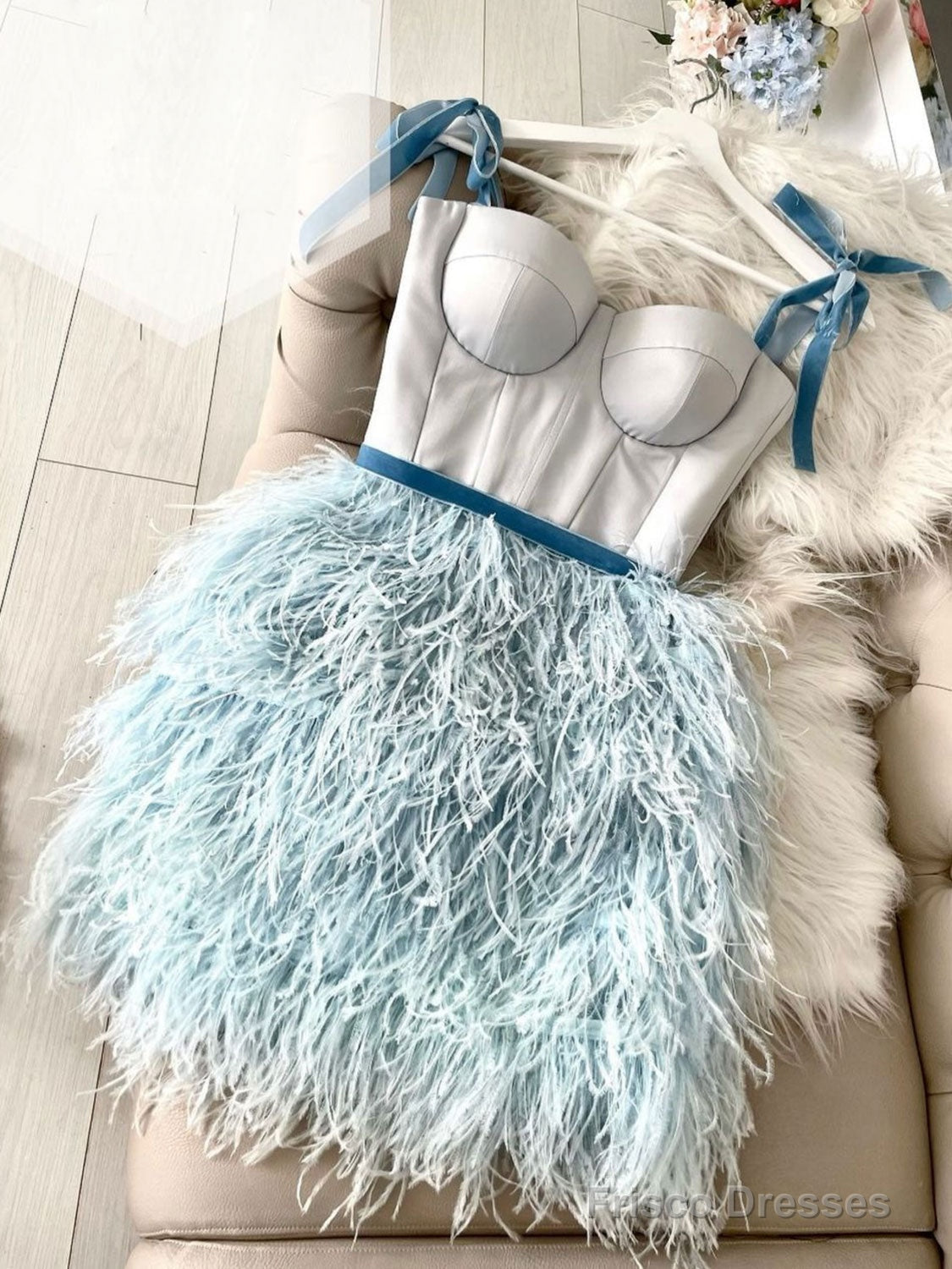 Cute Sweetheart Feather Short Prom Dress Unique Homecoming Dress Main image