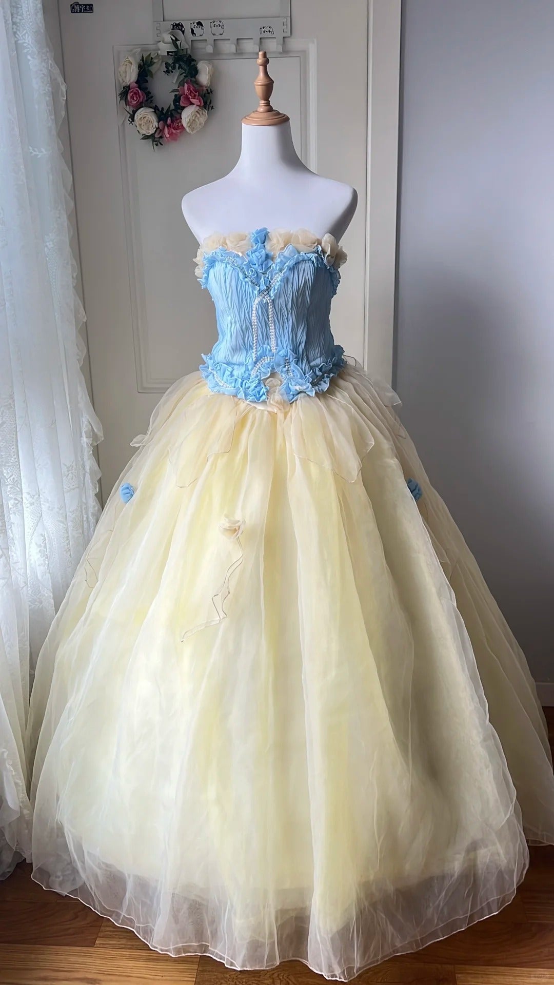 Dreamy Blue And Yellow Color-Blocked Strapless Tulle Ball Gown Evening Dress Sweet 16Th Dress